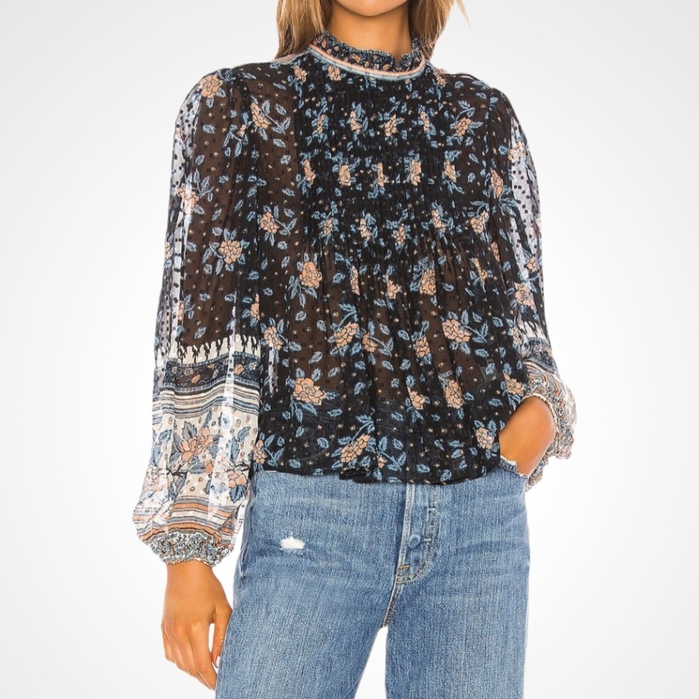 🌸New🌸 Masion d’Amelie Long Sleeve Blouse S NWT